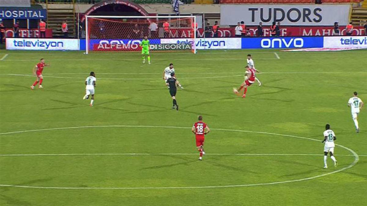 Avrupa Ligleri, Dünya Kupası ya da Avrupa Şampiyonası Maç Yayınları Cam Gibiyken Türkiye Ligi Yayınları Neden Çamur Gibi?