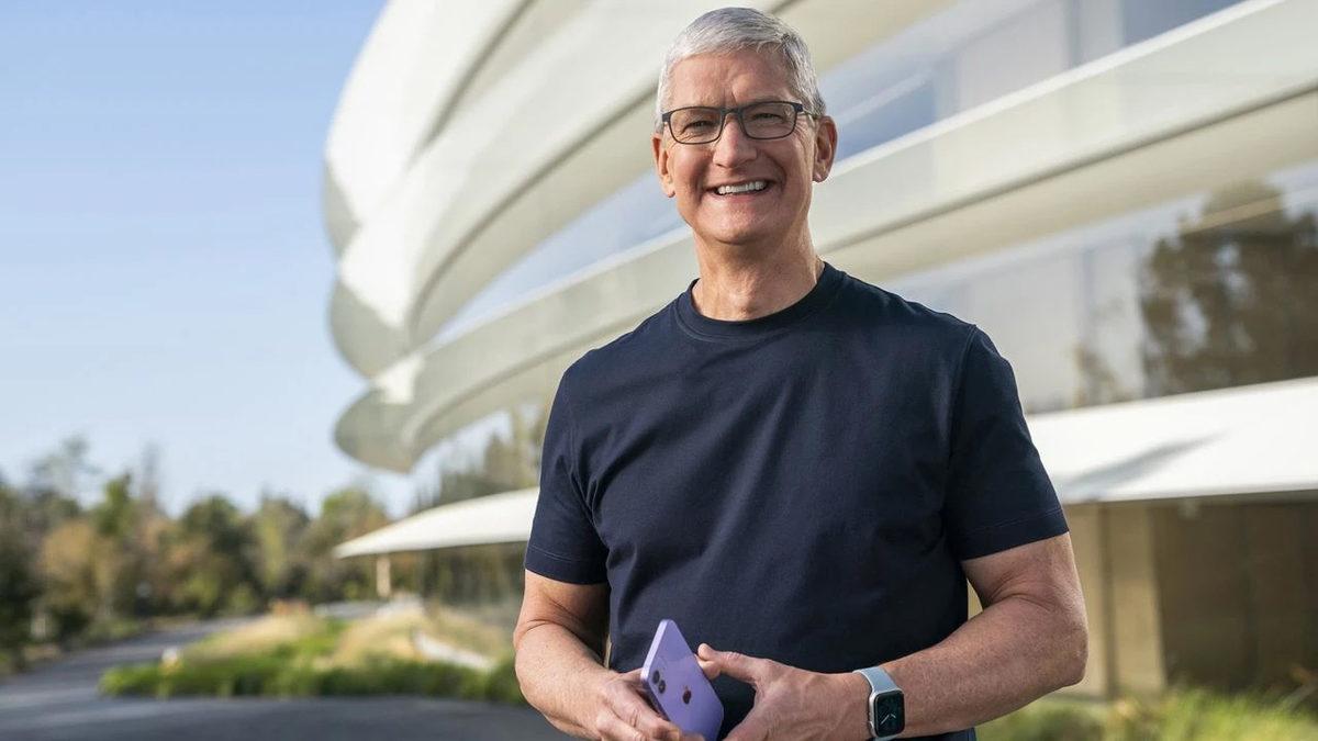 Apple’ın Patronuna Göre Yapay Zekâ, Gün İçinde iPhone’u Daha Az Kullanmanızı Sağlayacak