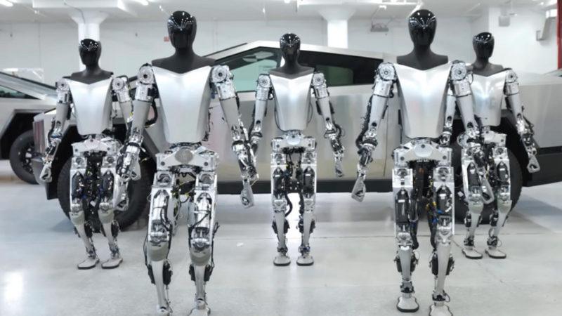 Elon Musk’tan "Ufak At" Dedirten Tesla Optimus Açıklaması: "1 Trilyon Dolar Kâr Ettirecek"