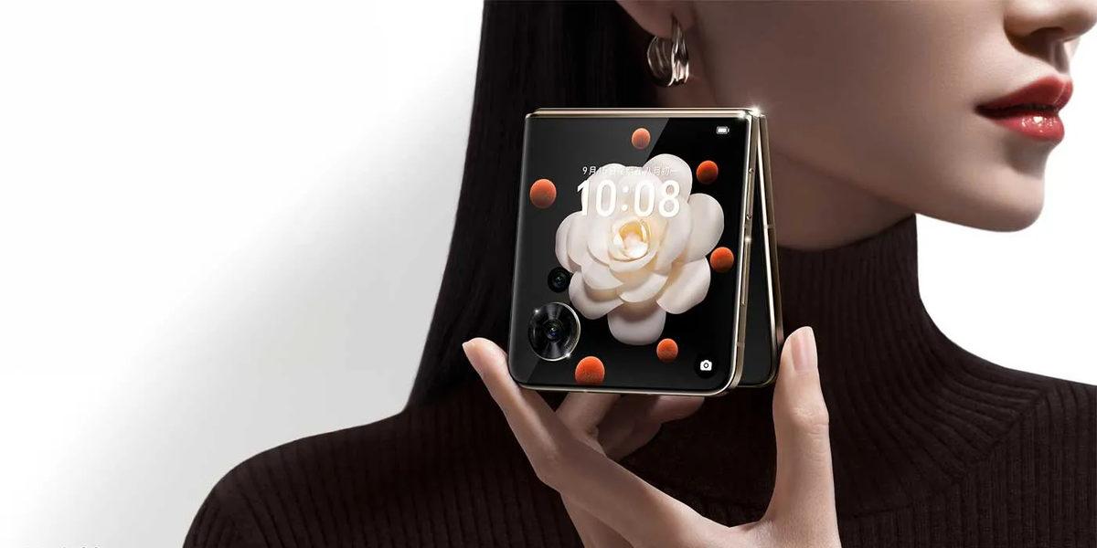 HONOR, Neredeyse Tamamı Ekrandan Oluşan İlk Dikey Katlanabilir Telefonu Magic V Flip’i Tanıttı!