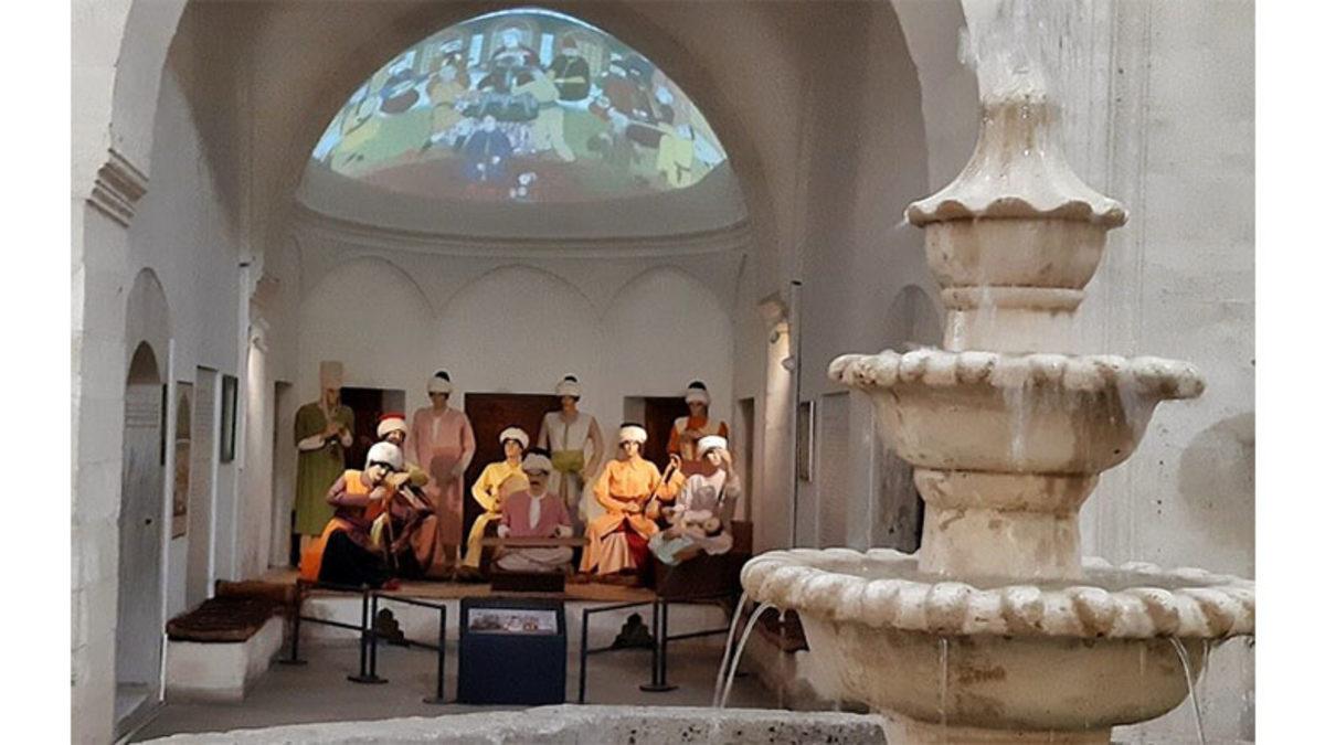 Osmanlı Döneminde Akıl Hastalarının Neden Müzikle Tedavi Edildiğini Öğrenince 