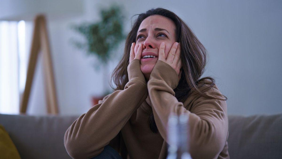 Ağladığımız Yetmezmiş Gibi Aynı Zamanda Neden Bir de Burnumuz Akıyor?