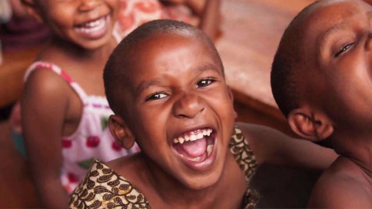 Tanzanya’da 18 Ay Süren Kahkaha Salgını’nda Hiçbir Şey Şaka Değildi! Neden Uzun Süreli Gülme Krizine Girdiler?