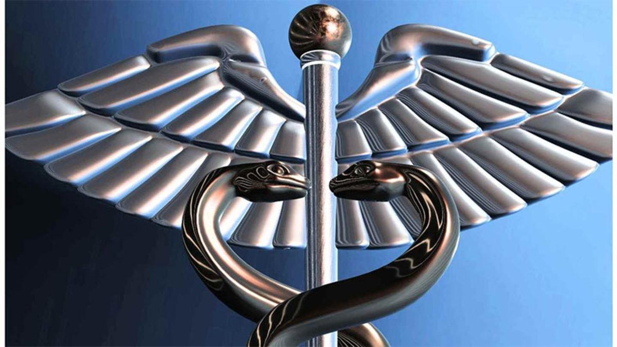 Tehlikeli Bir Hayvan Olarak Bildiğimiz Yılan, Nasıl Oldu da İyileştirici Tıbbın Sembolü Oldu?