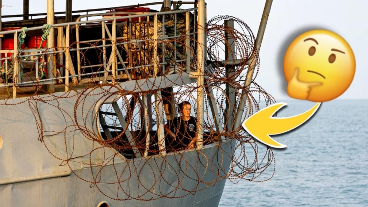 Bazı Gemiler Neden Etrafını Dikenli Tellerle Çeviriyor? Bu Şekilde Tehdit Ettikleri Bir Şey Var!