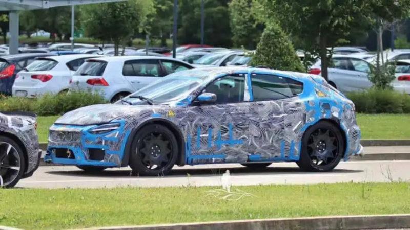 İyi Deneme Ama Yemedik: Ferrari’nin Elektrikli Test Aracı Kamuflajlı Olarak Görüntülendi