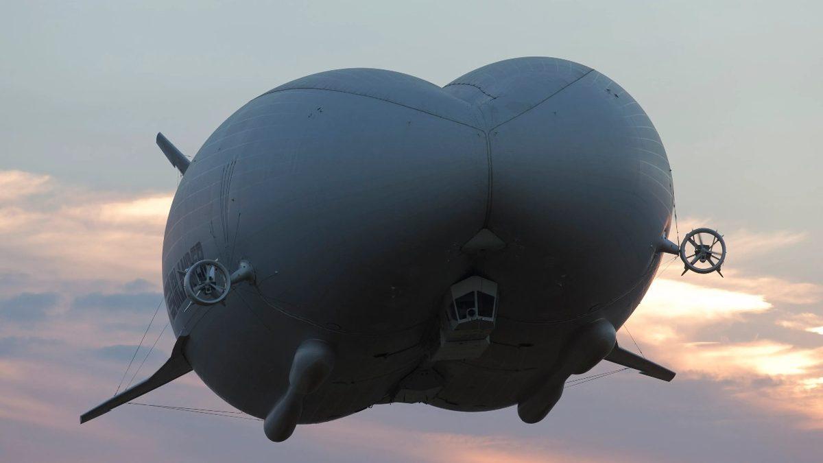 Futbol Sahası Büyüklüğündeki 5 Gün Boyunca Uçabilen Bu Uçak Neyin Nesi? (İyi Bir Amaç Uğruna Üretildi!)