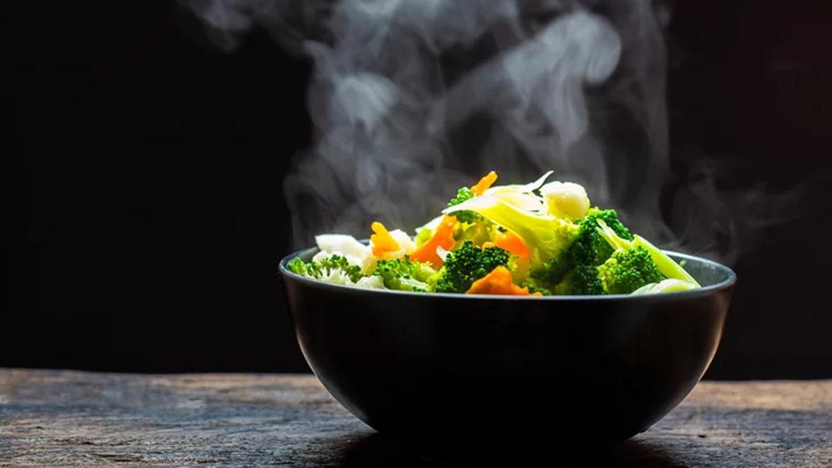 Sebzeleri Pişirdiğimizde İçindeki Vitaminlerin Ne Kadarını Öldürüyoruz?