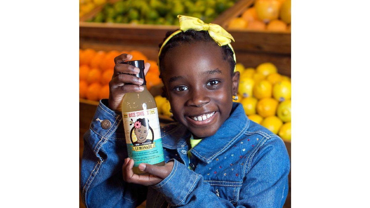 4 Yaşında Kendi İşini Kurup Limonata Satarak 11 Yaşında Milyoner Olan Kızın İlginç Hikâyesi