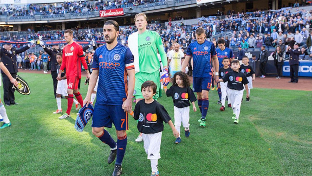 Futbol Takımları Seremoniye Neden Çocuklarla Çıkıyor?