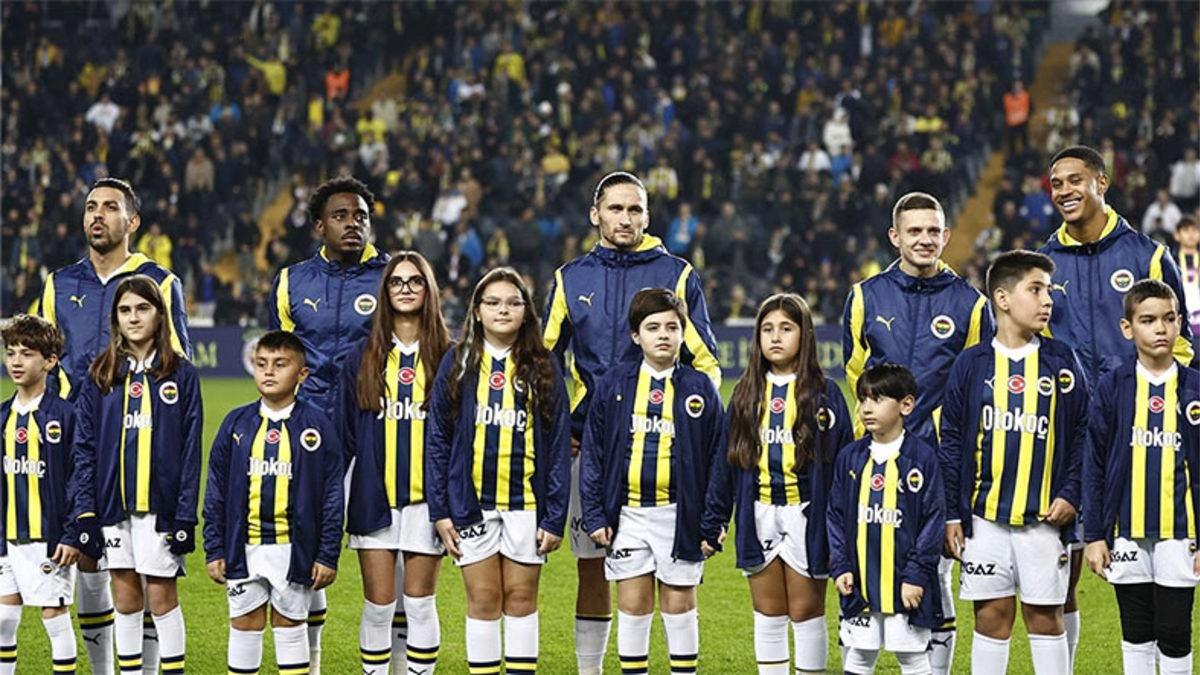 Futbol Takımları Seremoniye Neden Çocuklarla Çıkıyor?