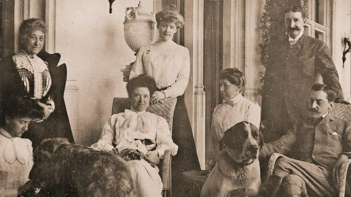 Amerika’nın En Zenginlerinden Vanderbilt Ailesinin Ders Niteliğindeki Çöküş Öyküsü (Bir Zamanlar Servetleri Amerikan Hazinesinden Bile Fazlaymış!)