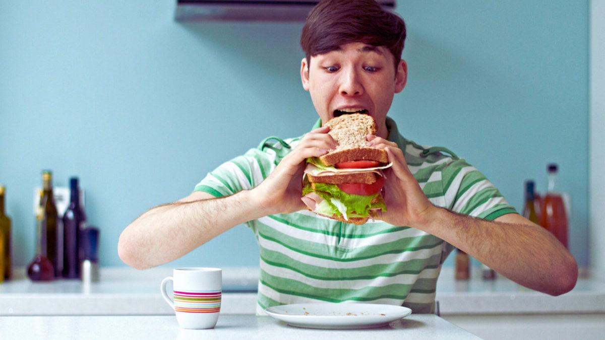 Yemek Yemenin Bedeli: II. Dünya Savaşı’nda Aylarca Aç Kalan Savaş Esirleri Yemeğe Kavuşunca Neden Öldü?