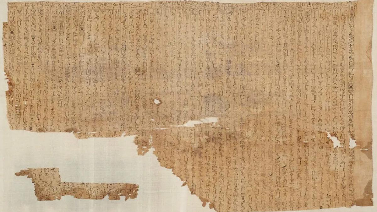 İlk Alfabelerin Sağdan Sola Yazılmasının Sebebi Neydi? Okurken Kalemi İstemsizce Elinize Alabilirsiniz!