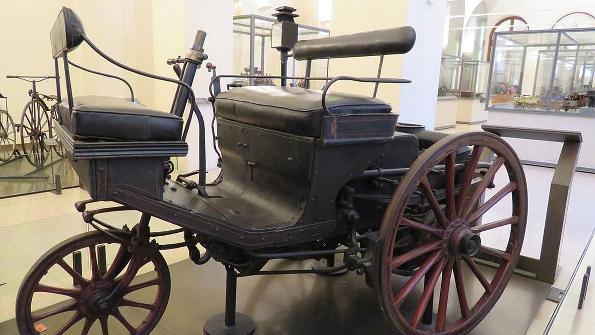 Mercedes, Toyota, Peugeot... Otomobil Firmalarının Ürettikleri İlk Otomobiller Nasıl Görünüyordu?