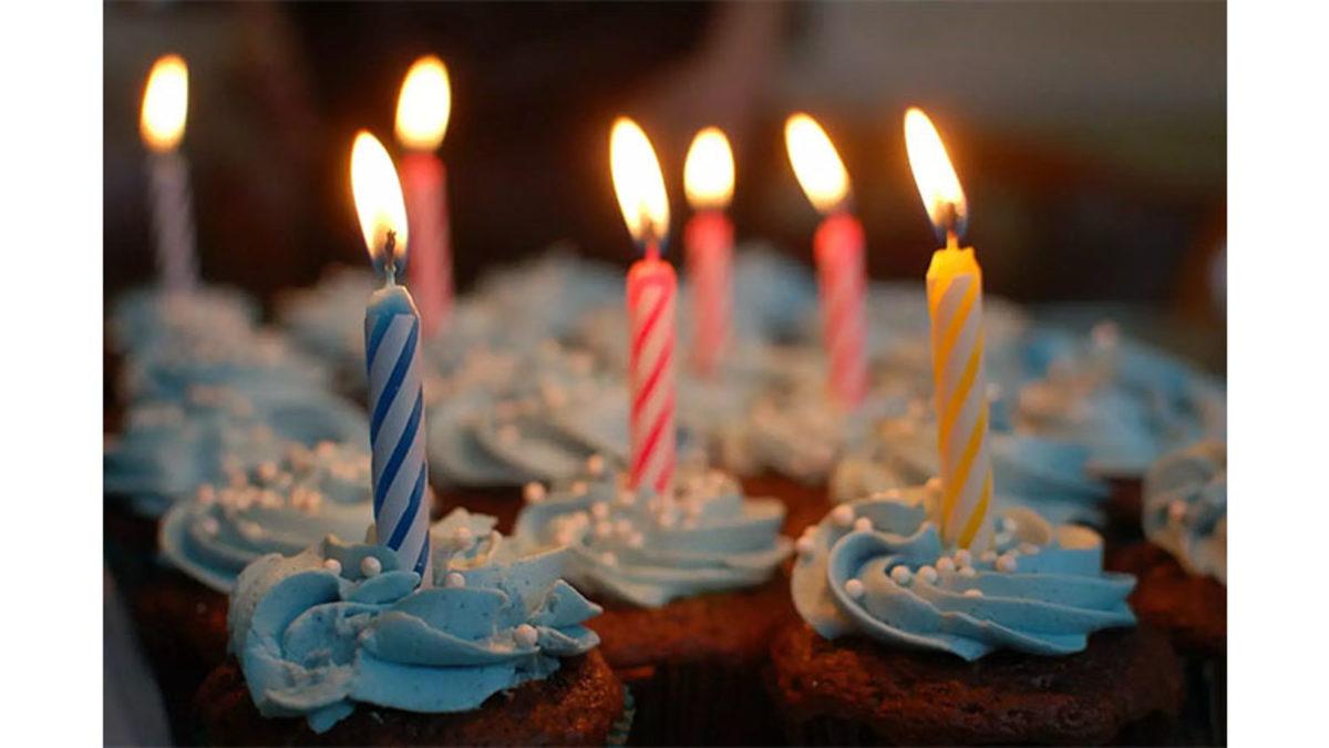 Neden Doğum Günlerinde Pasta Kesip Mum Üflüyoruz? (Sandığınızdan Çok Daha Eskiye Dayanıyor)