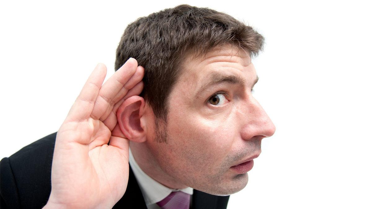 Neden Bir Kulağımız Diğerinden Daha İyi Duyar? Doktora Gitmeden Önce Bilmeniz Gerekenler Var!