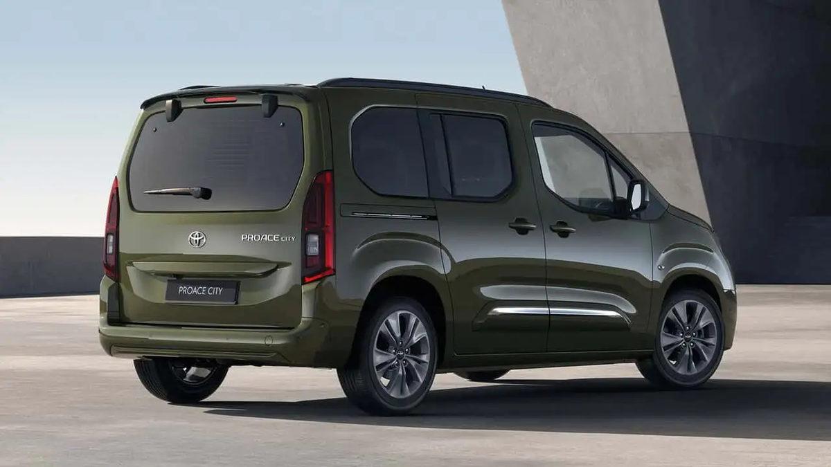 Toyota, Yenilenen Hafif Ticari Modeli Proace City’i Türkiye’de Satışa Sundu: İşte Fiyatı ve Özellikleri