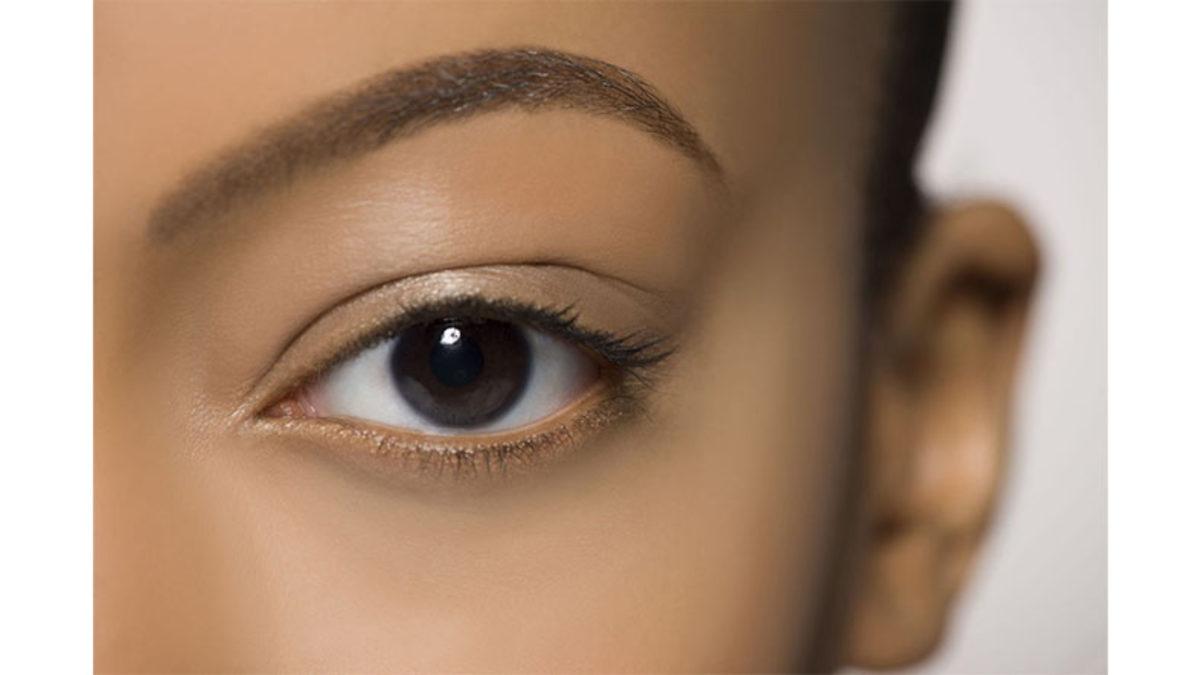 Kahverengi Gözlülere Üzücü Haber: Bilime Göre Gözlerimizin Rengi Okumamızı Etkiliyor!