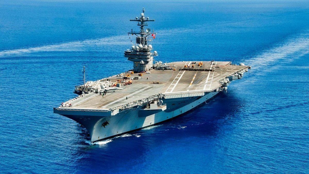 Âdeta Deniz Üstündeki Küçük Şehirler Gibi Olan Uçak Gemileri Nasıl Çalışıyor?