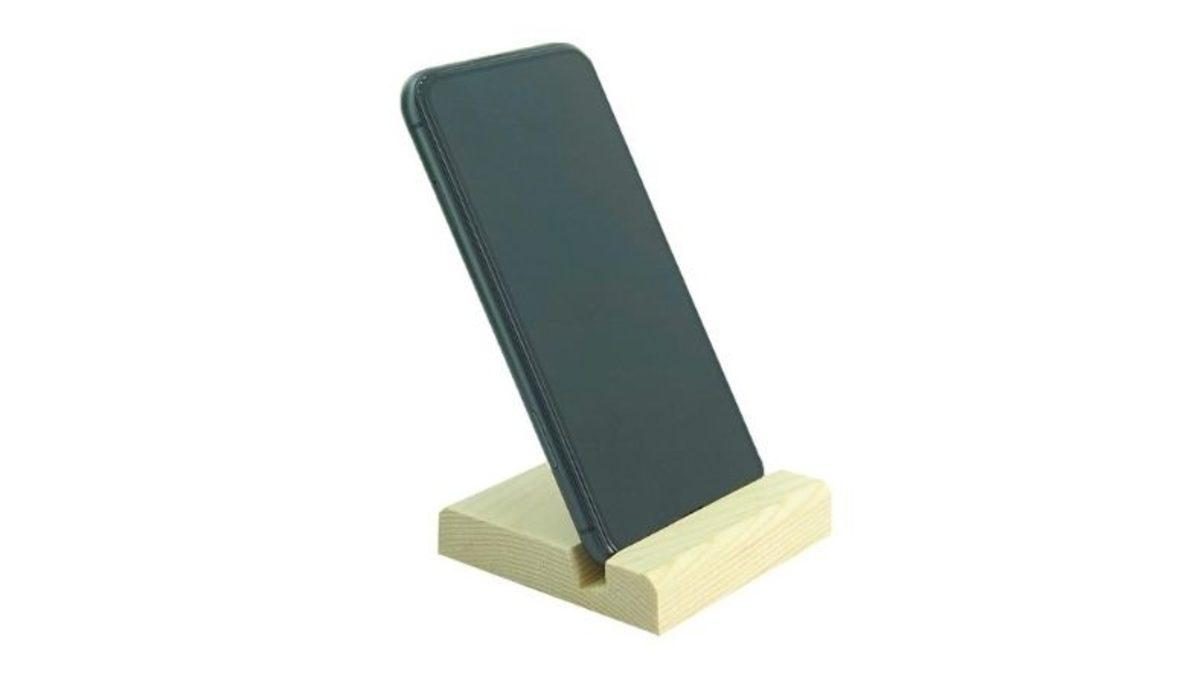 Herkesin Masasında Olması Gereken Kullanışlı Telefon Standı Tavsiyeleri