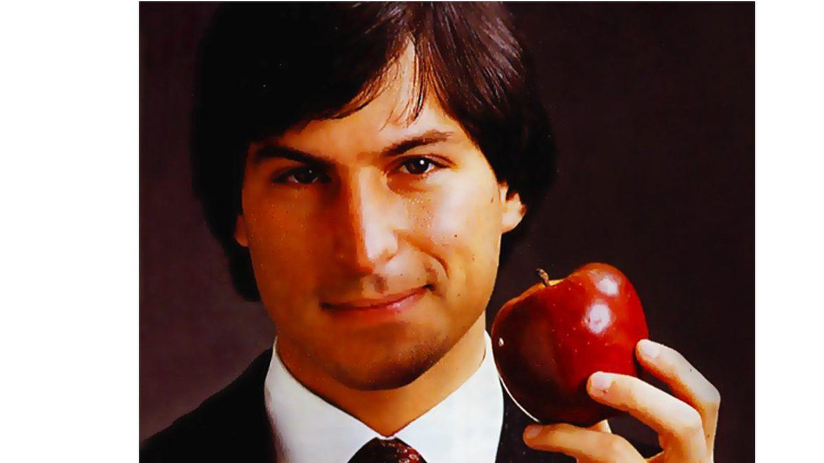 Steve Jobs Hakkında Daha Önce Hiç Duymadığınız 6 Şaşırtıcı Gerçek: Sadece Sebze ve Meyveyle Besleniyormuş!
