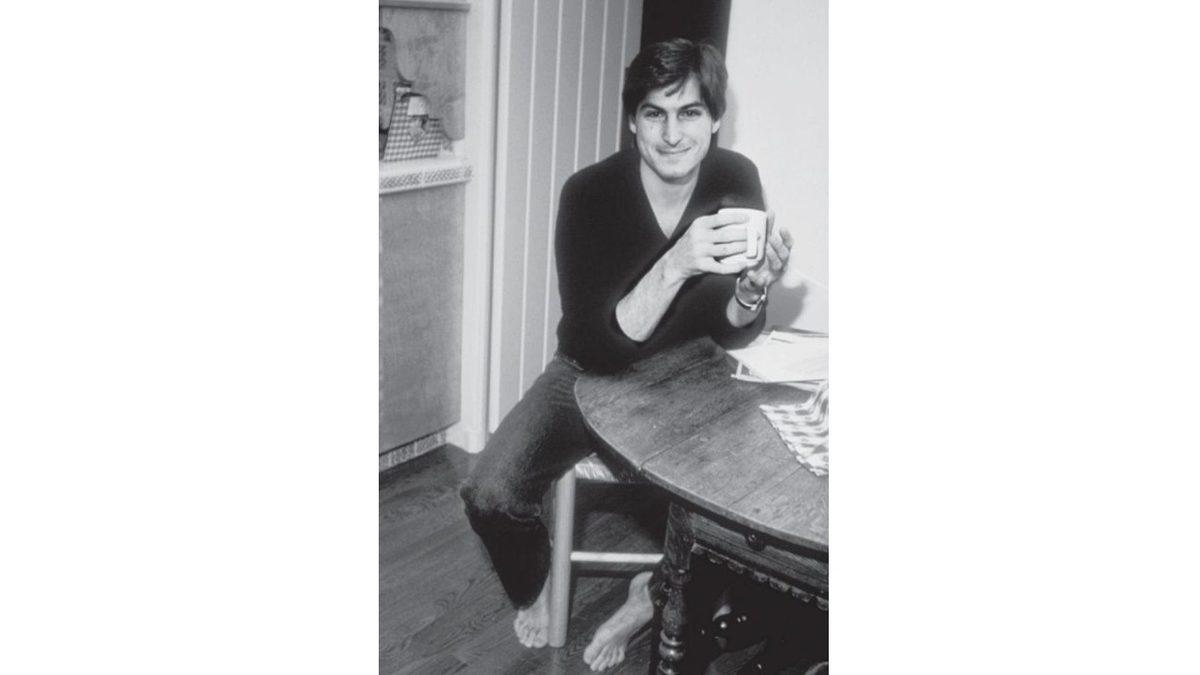 Steve Jobs Hakkında Daha Önce Hiç Duymadığınız 6 Şaşırtıcı Gerçek: Sadece Sebze ve Meyveyle Besleniyormuş!