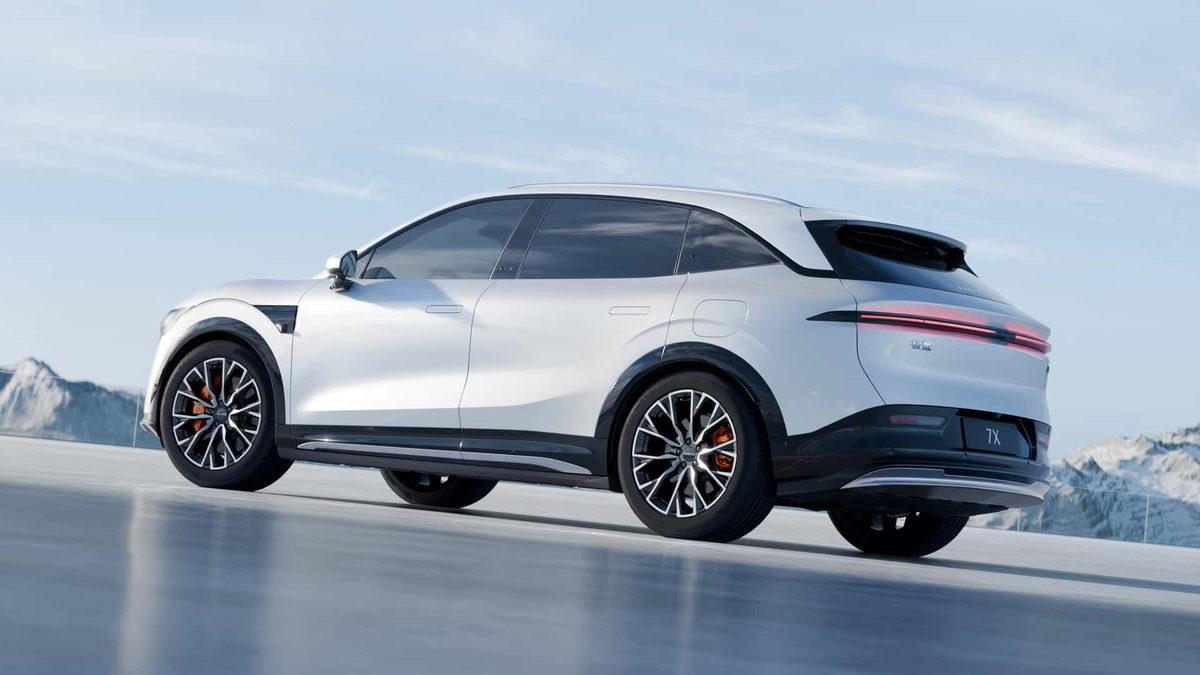 Zeekr, Tesla Model Y’ye Direkt Rakip Olacak 636 Beygirlik Elektrikli SUV’u 7X’i Duyurdu!