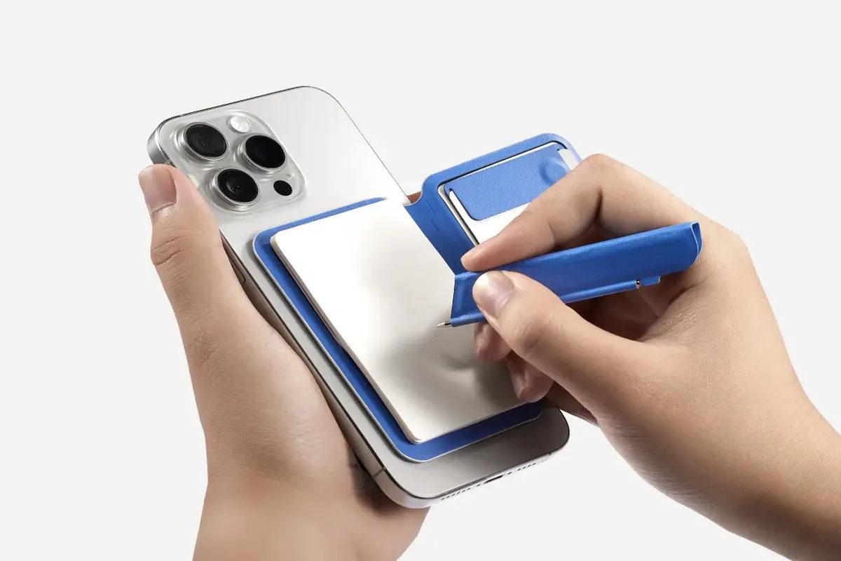 iPhone’ların Arkasına Yerleştirilebilen Not Defteri 