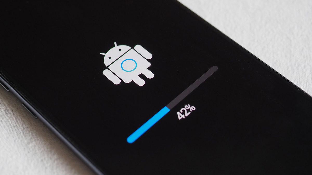 Samsung’dan Tüm Galaxy Telefon Sahiplerini İlgilendiren Açıklama: Ağustos Güvenlik Güncellemesini Hemen Yükleyin!