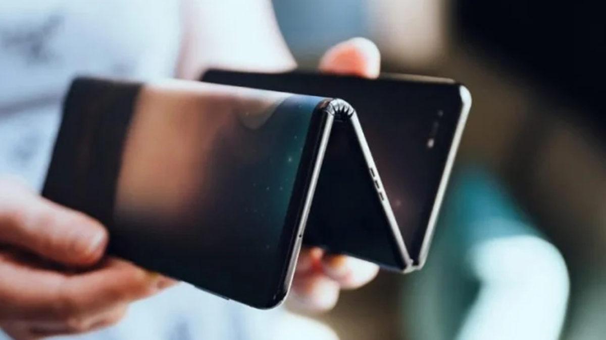 Huawei, İki Kez Katlanabilen Ekranlı Bir Telefon Geliştirdiğini Açıkladı: Peki Neye Benzeyecek?