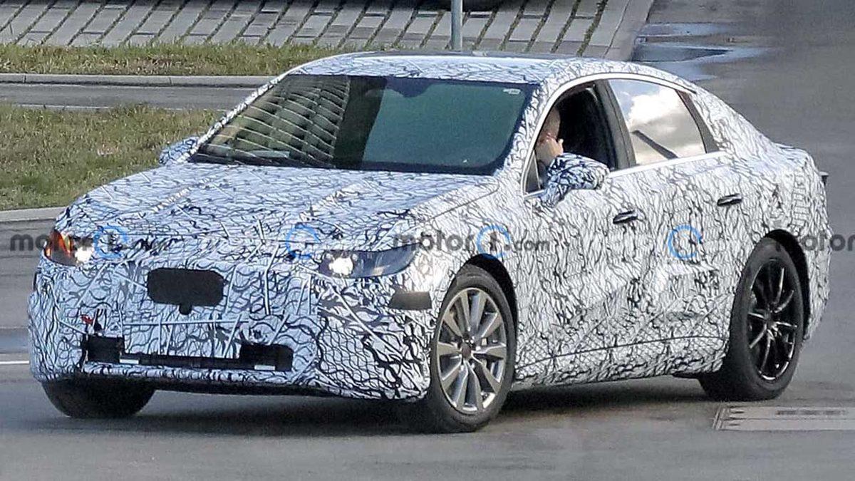 Mercedes-Benz, EQC’nin Üretimini Durdurduğunu Açıkladı: Ama...