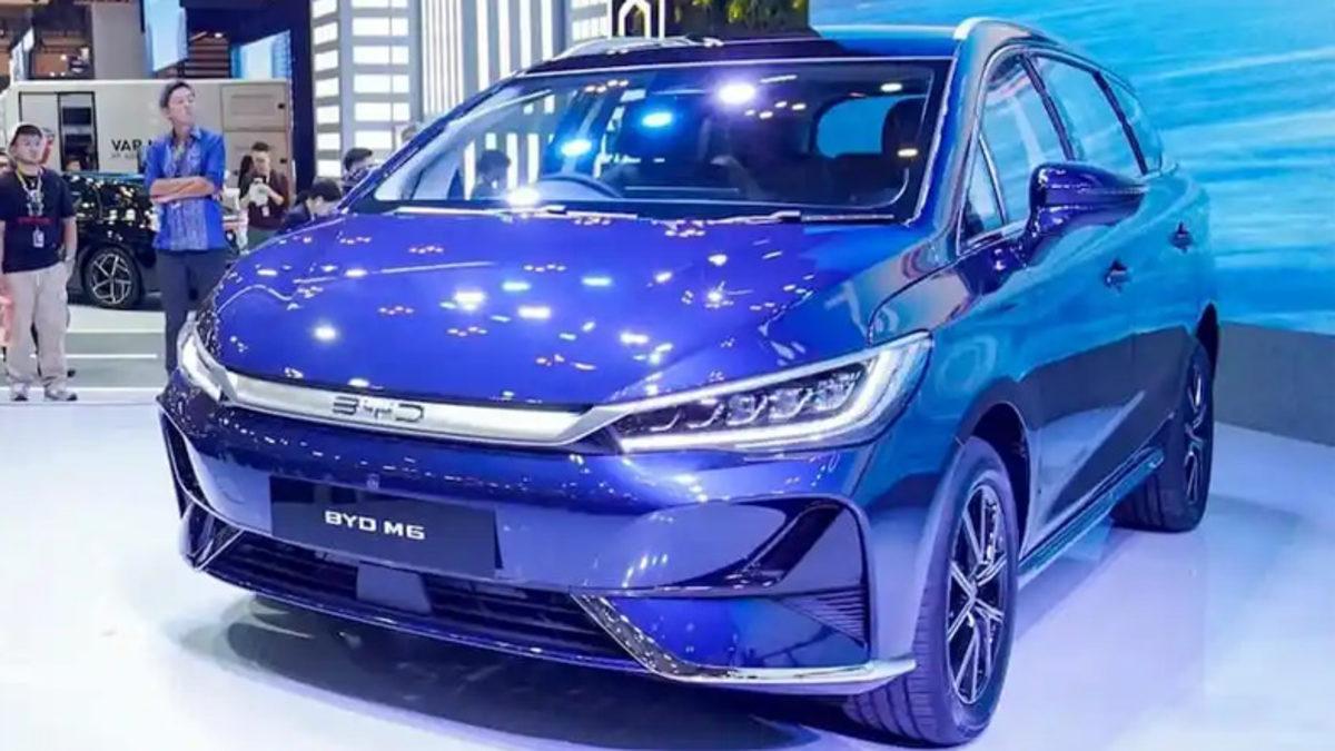 BYD M6 Tanıtıldı: Fiyatı ve Özellikleri 3 BYD, İlk MPV Modeli M6’yı Tanıttı: Geniş Aileleri Mest Edecek