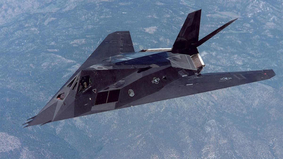 Dünyadaki İlk Hayalet Uçağı F-117 Nighthawk’ın Ağızları Açık Bırakan Mühendislik Özellikleri