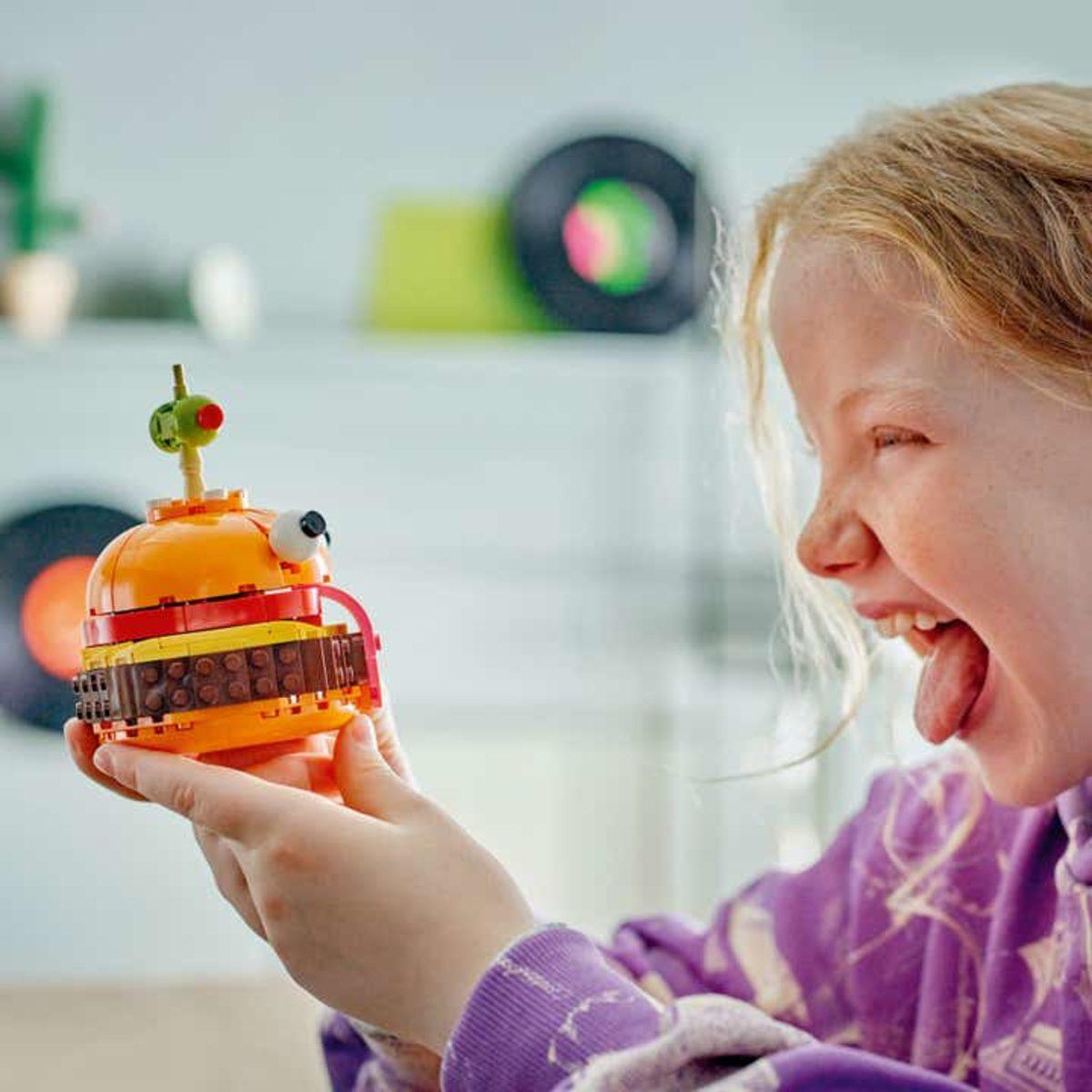 LEGO, Tarihinin İlk Fortnite Setlerini Duyurdu