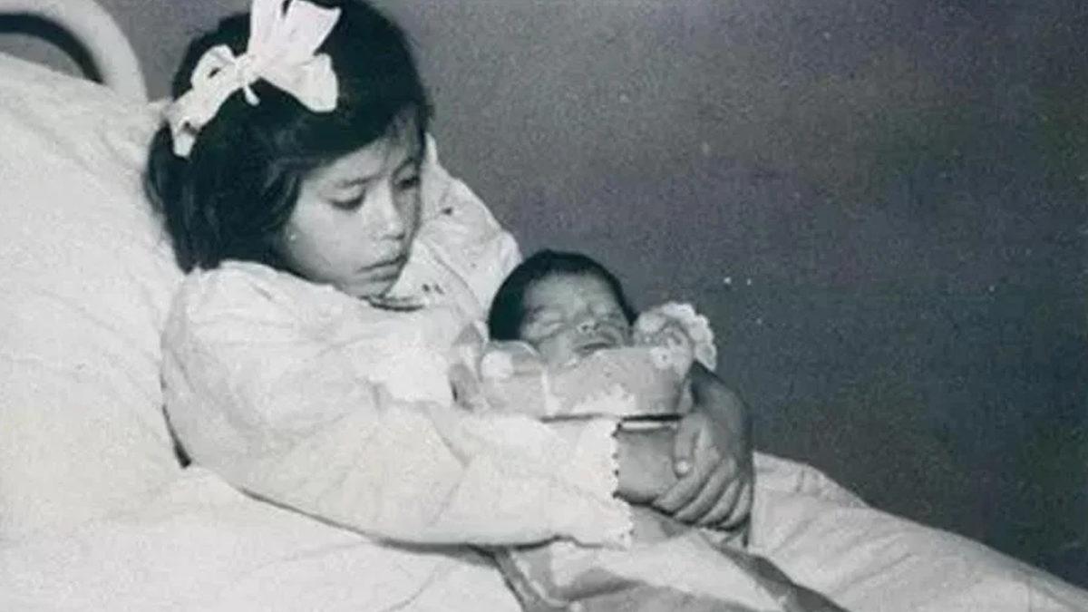 Tarihin En Genç Annesi: 5 Yaşında Doğum Yapan Lina Medina’nın Dram Dolu Hikâyesi