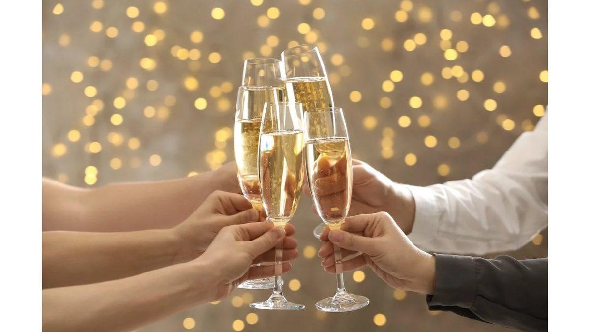 Kadeh Tokuştururken Söylediğimiz 