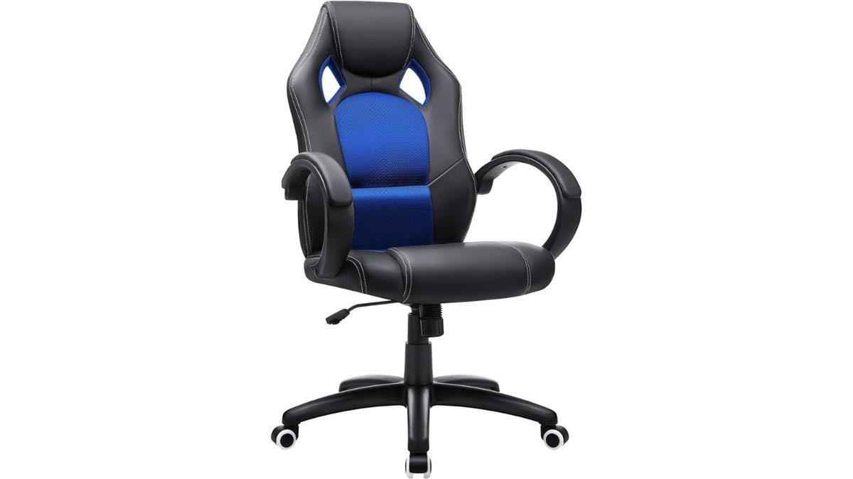 Masasından Işıklandırmasına: Ortalama Bir Bütçe ile F/P Oyuncu Odası Dizdik!