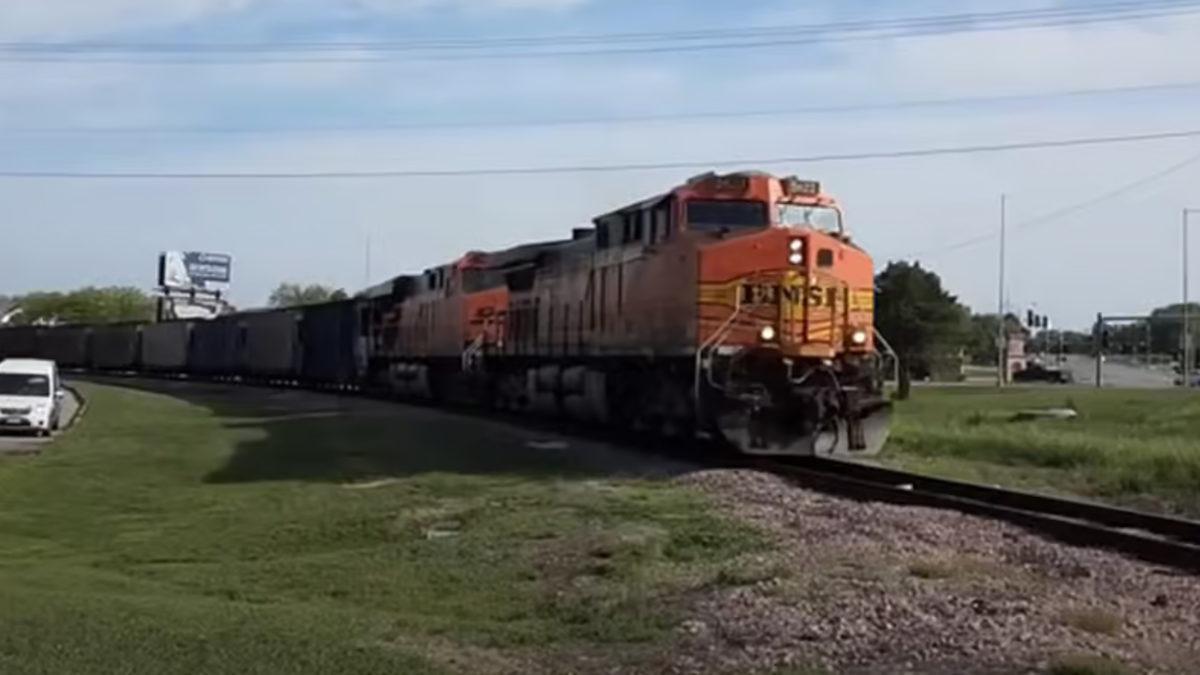 Etkileşim Uğruna Bir Trenin Kaza Yapmasına Neden Olan YouTuber, Hapis Cezası ile Yargılanacak [Video]