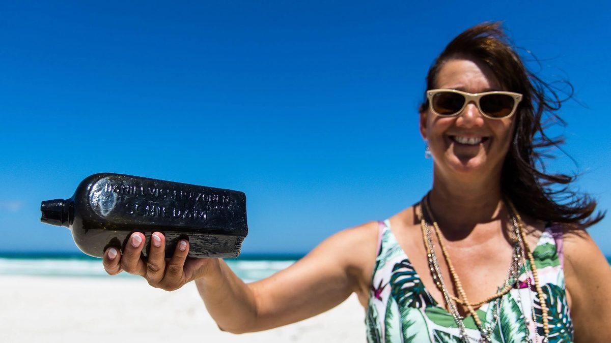 Bir Şişenin İçinde Bulunan En Eski Notta Ne Yazıyordu? Aşk veya Yardım Çağrısı Değil!