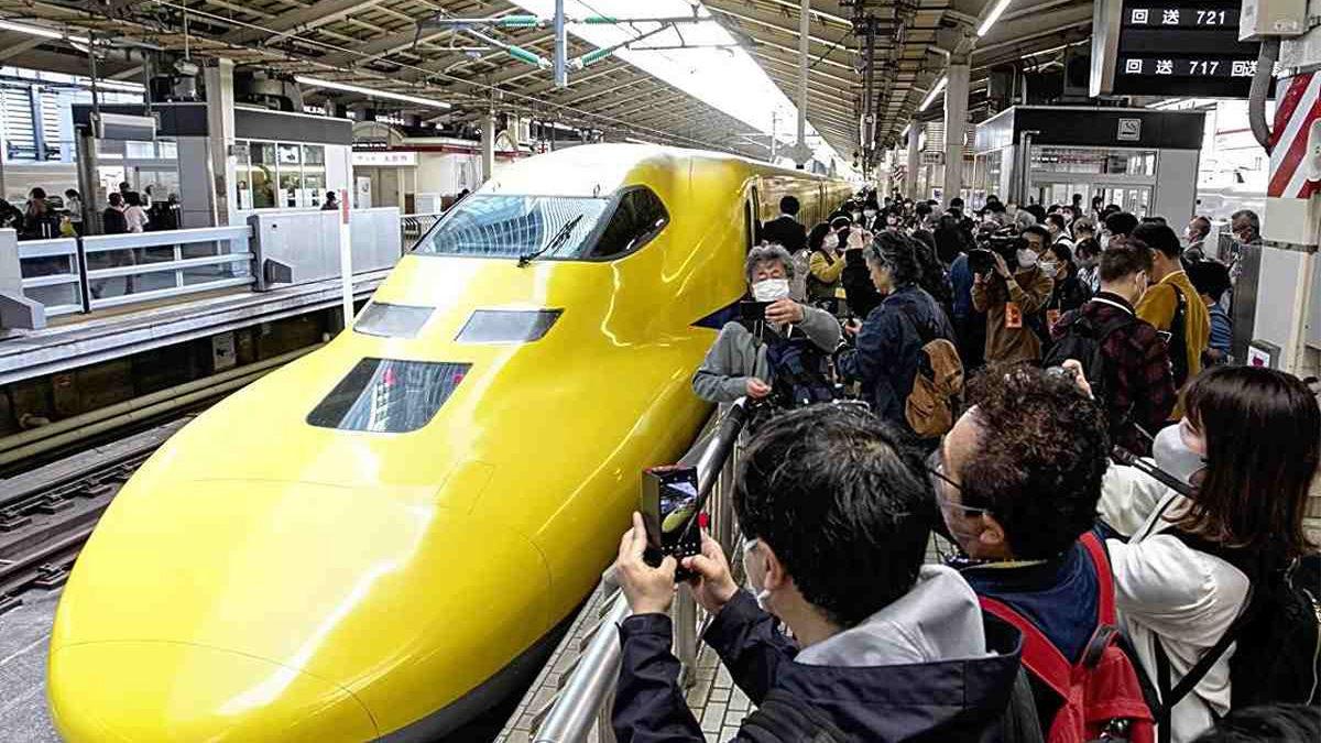 Japonya’da Sarı Doktor Olarak Bilinen Trenin Bu İsmi Almasının Sebebi Nedir? Ne Yolcu Ne de Yük Taşıyor!