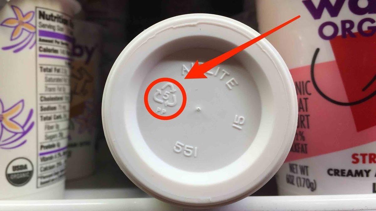 Şişelerin ve Kavanozların Altındaki Bu Sayılar Ne Anlama Geliyor? Bazısından Kaçınmanız Gerek!