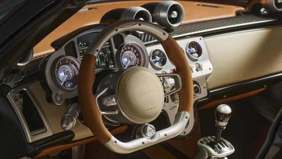 112 Milyon TL’lik Süper Otomobil Pagani Utopia Roadster Tanıtıldı (Tasarımı Ağzınızın Suyunu Akıtacak)