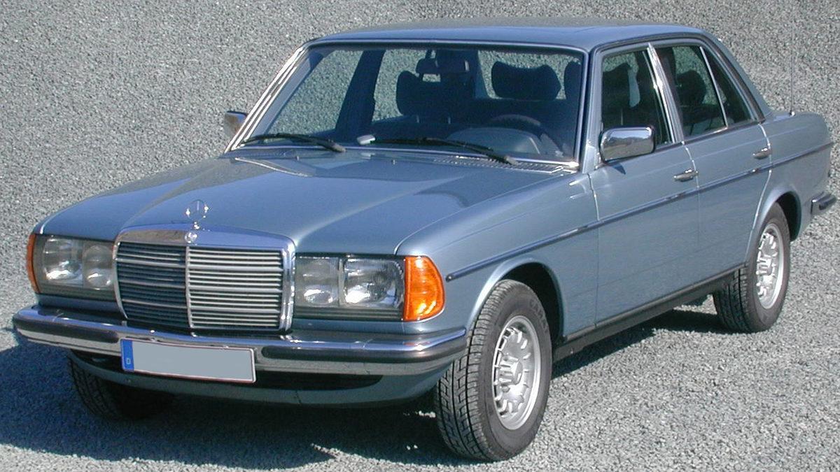 Yolların Asilzadesi Mercedes-Benz W123’ü En Uzun Ömürlü Araçlardan Biri Yapan Özellikleri Neydi?