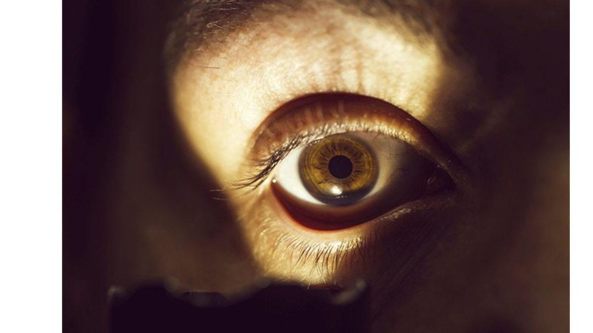 Kafadan Darbe Alınca Göze Işık Tutulmasının Hayati Öneme Sahip Nedeni