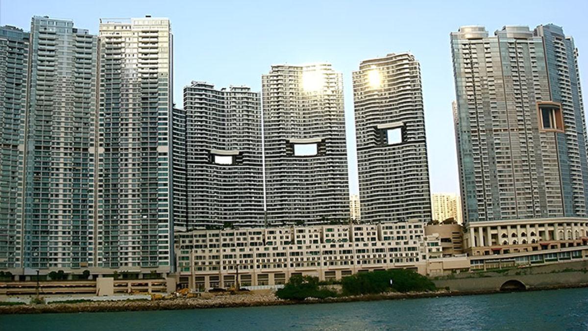 Hong Kong’daki Gökdelenlerin Ortasında Neden Büyük Boşluklar Var? Sebebini Öğrenince “Kendilerince Bir Sebebi Varmış!” Diyeceksiniz