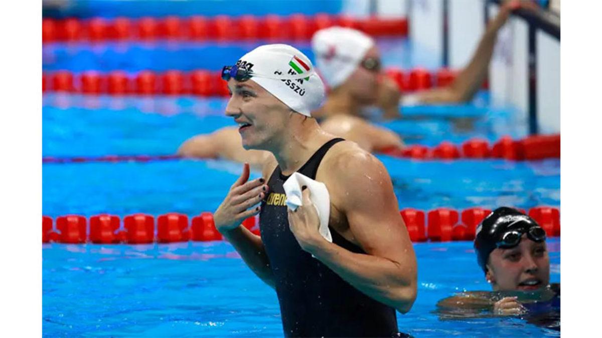 Olimpiyat Yüzücülerinin İki Tane Bone Takmasının Gerçek Nedeni: Hayır, Saçları Islanmasın Diye Değil!