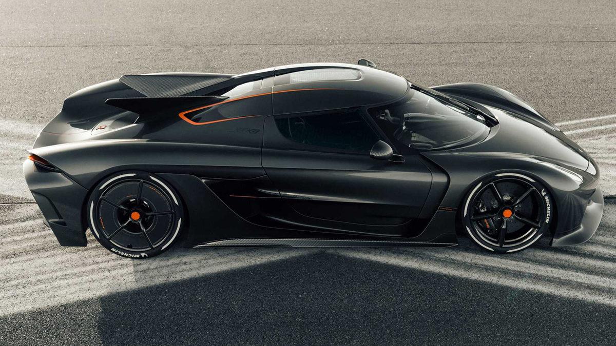 Rüzgârla Yarışıp Rekorları Altüst Eden Dünyanın En Hızlı 5 Arabası