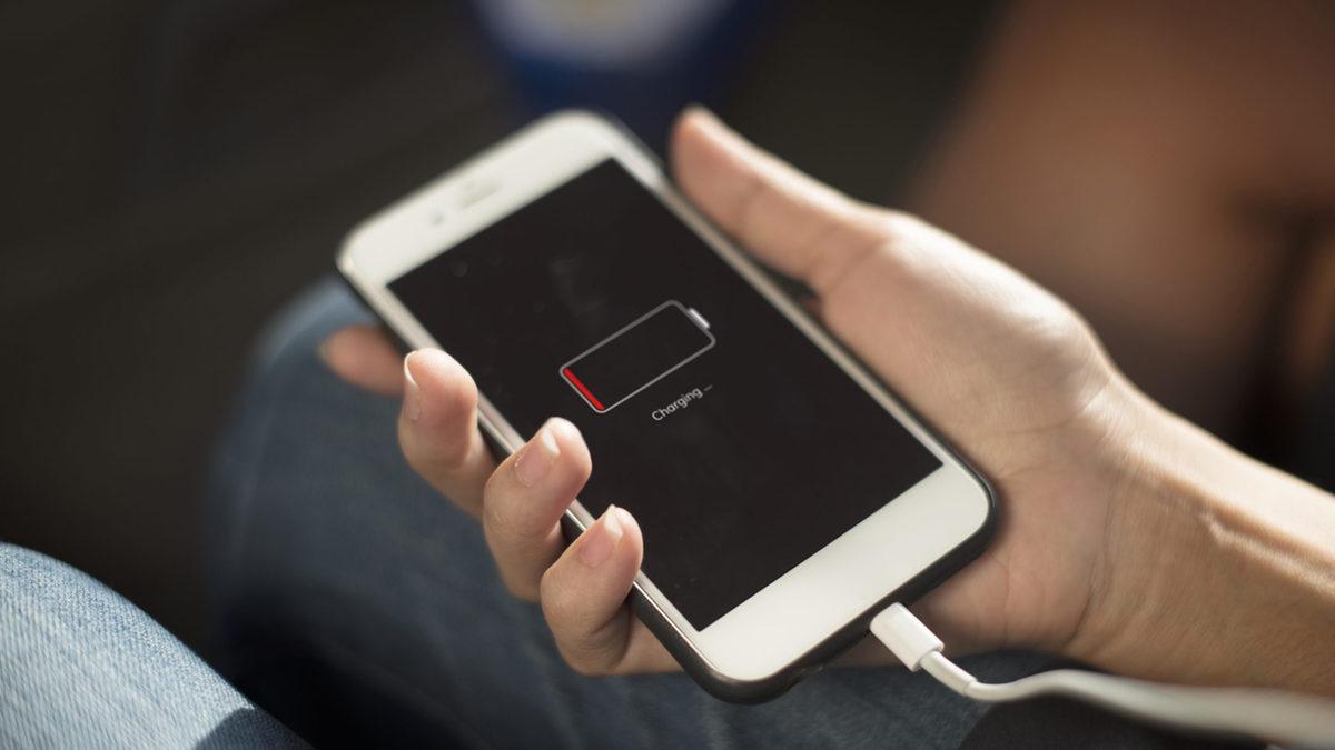 Akıllı Telefonlar Uçak Modunda Gerçekten Daha mı Hızlı Şarj Oluyor?