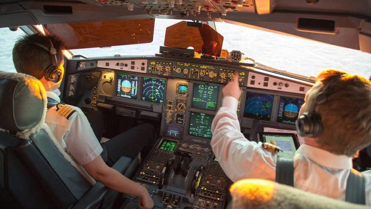 Pilotlar İniş İçin Alçalmaya Ne Zaman Başlayacaklarını Nasıl Biliyor? Arkasındaki Matematik Hayret Verici!